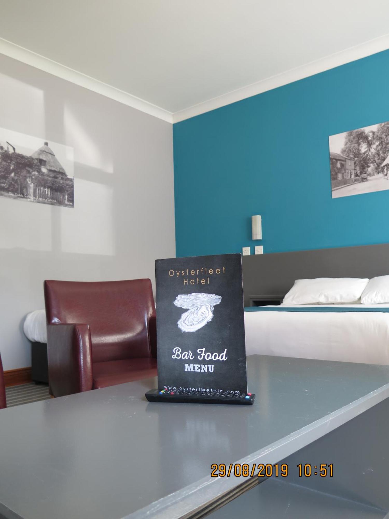Oyster Fleet Hotel Canvey Island المظهر الخارجي الصورة