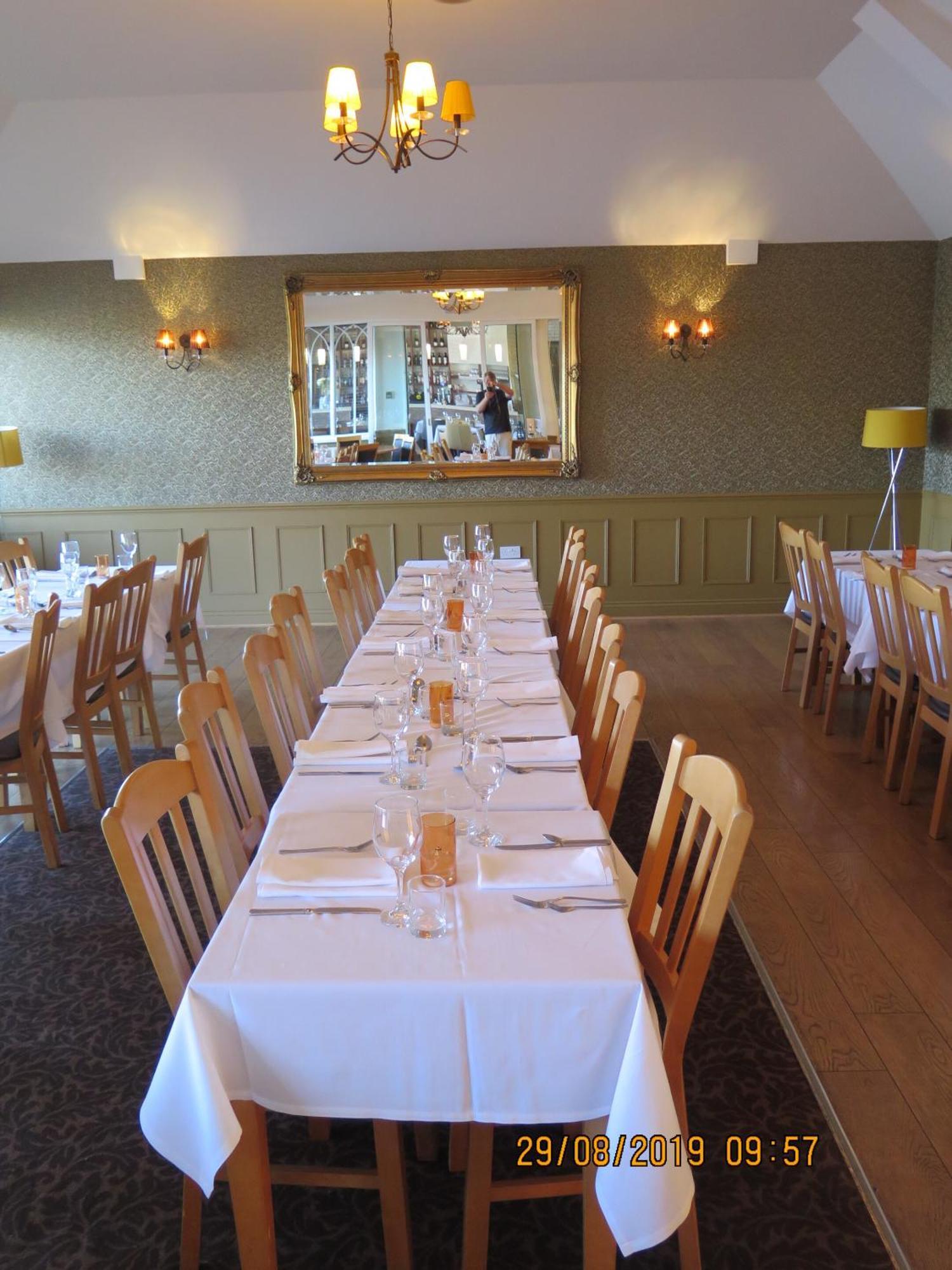 Oyster Fleet Hotel Canvey Island المظهر الخارجي الصورة